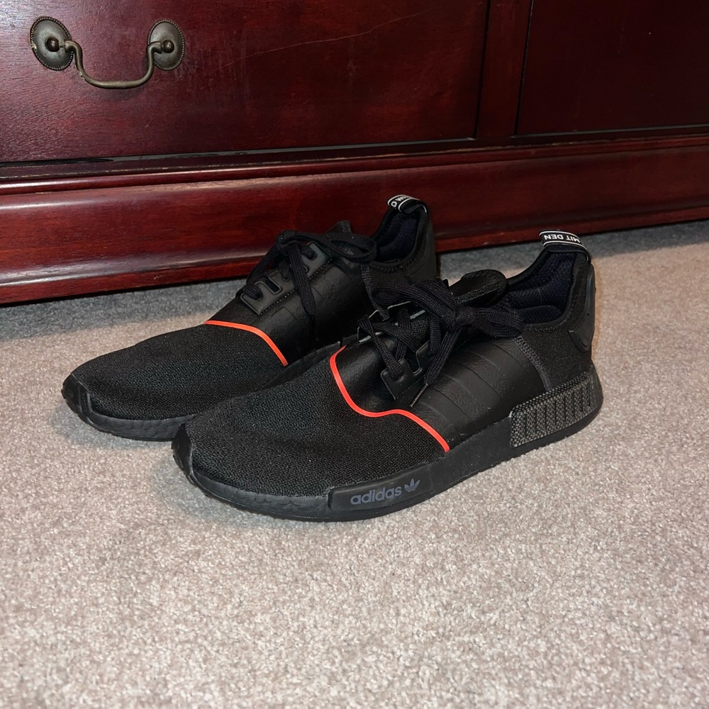 Adidas Men's NMD_R1 'Core Black Solar'